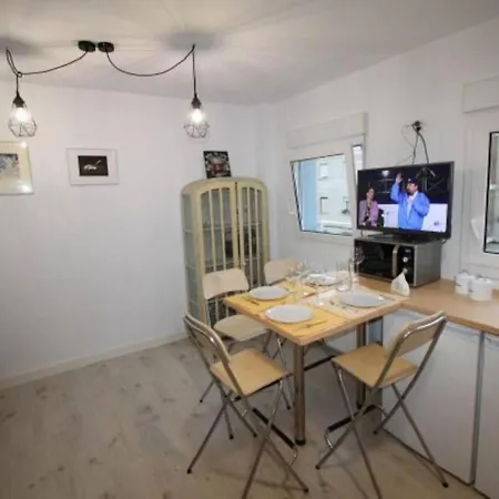 Apartment Espacioso Y Comodo: Tu Refugio En Santander
